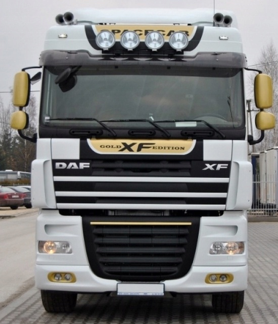 Наклейка даф 105. Наклейки на DAF xf105. Наклейки на DAF XF 95. Наклейки на Даф 105 на кабину. Наклейки на DAF 105.