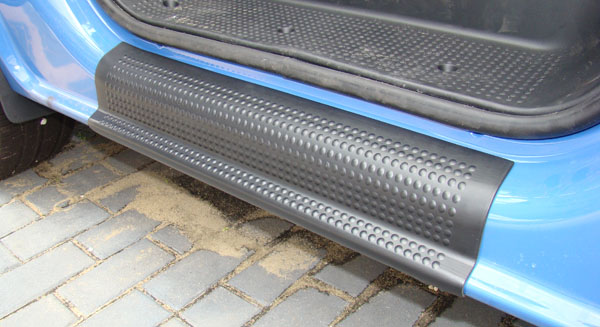 Listwy Nakladki progowe na progi RENAULT TRAFIC