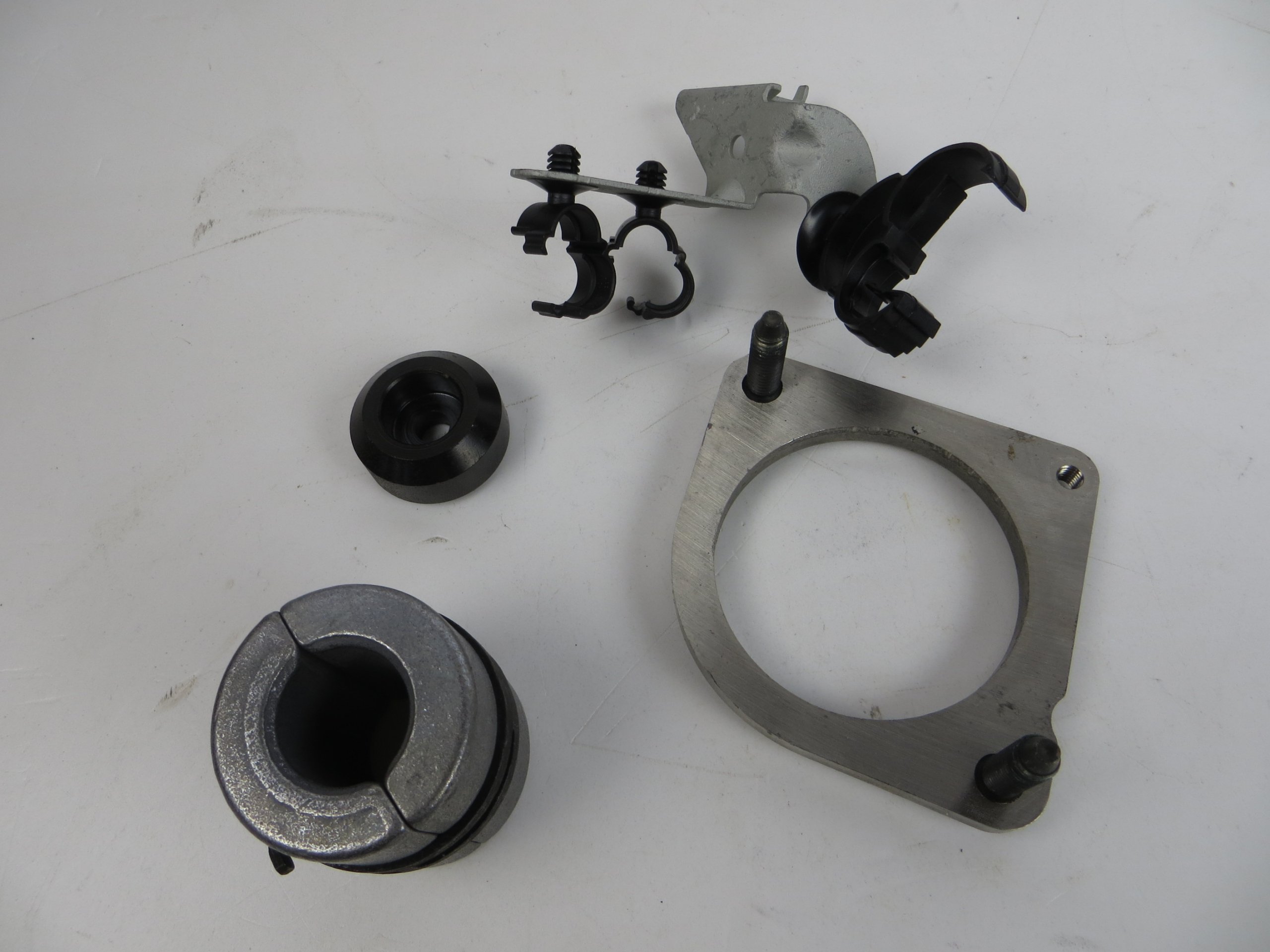 Крепление выхлопа BMW M3 F80 M4 F82