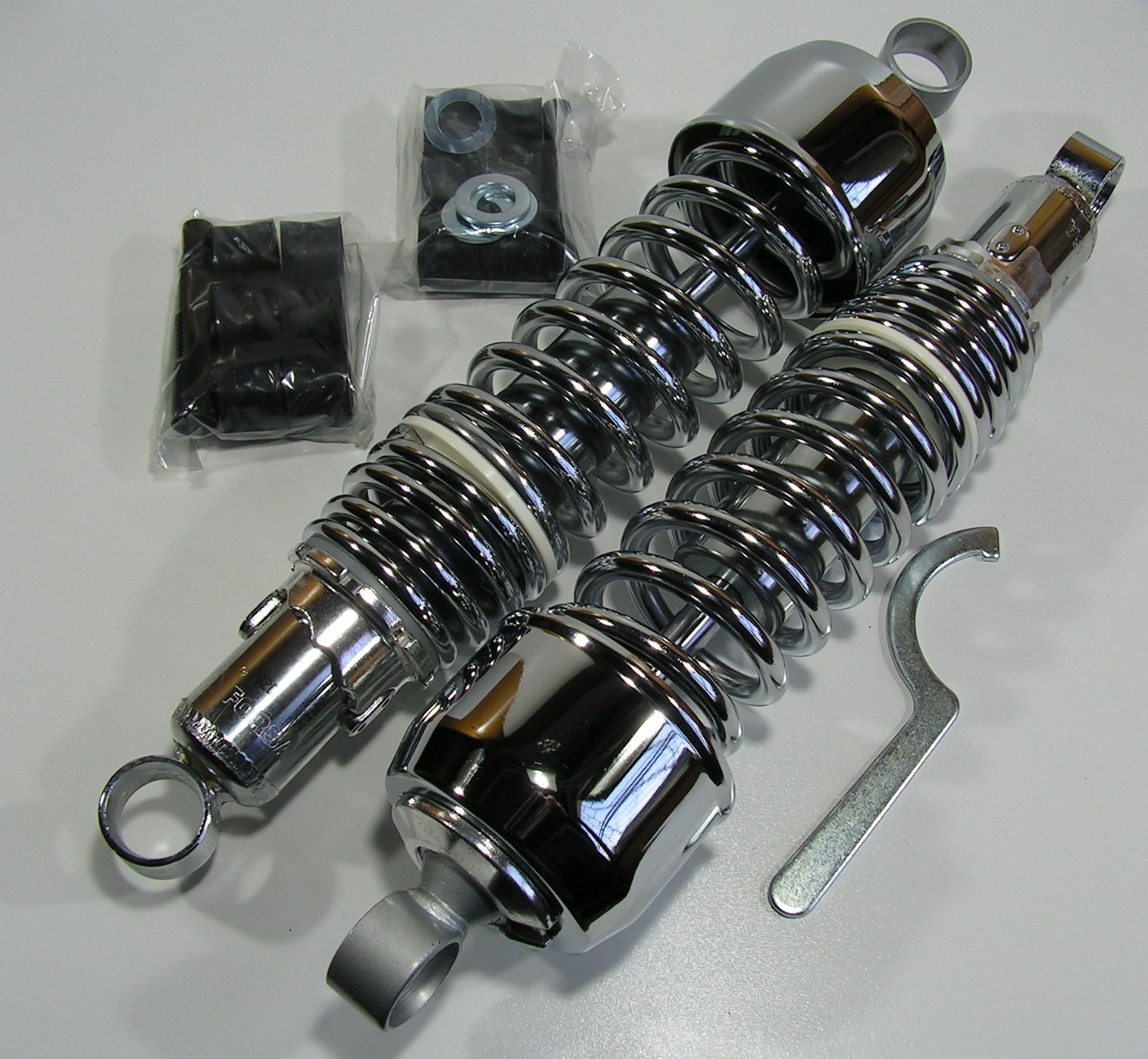 Amortyzatory Suzuki VS 1400 Intruder Part number 15554433232