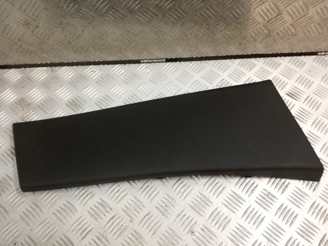 SMART A453 TWINGO III OSŁONA SŁUPKA PRAWA