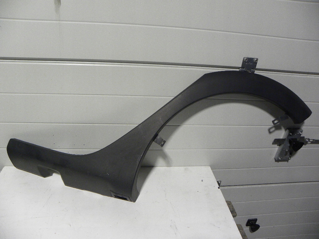 DACIA SANDERO STEPWAY 2 NAKŁADKA BŁOTNIKA TYŁ