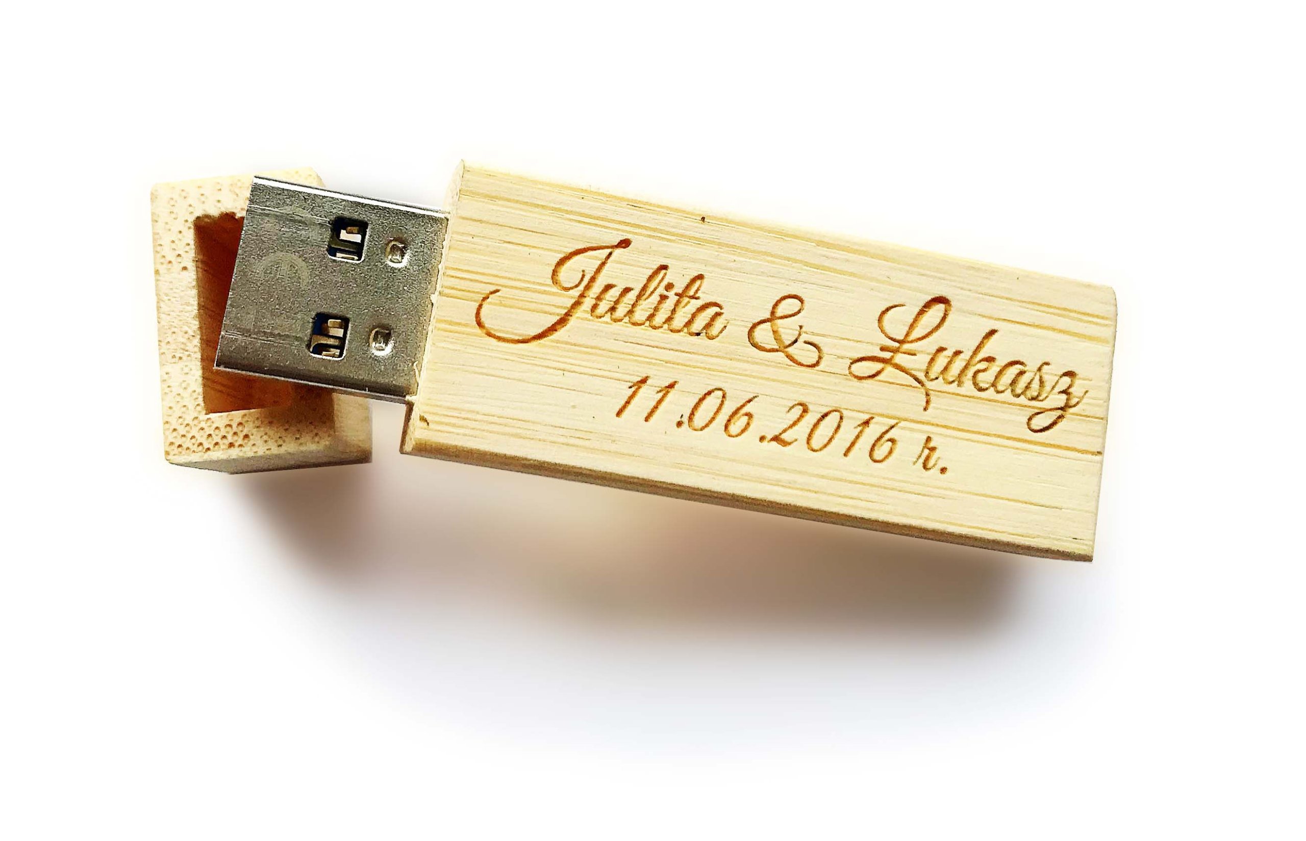 

Drewniany rustykalny pendrive 16GB Grawer ślub
