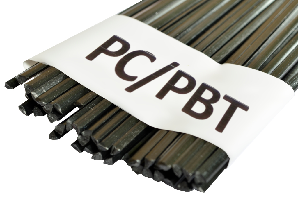

Tworzywo Plastik Spoiwo Pc/pbt Trójkąt 3mm 50g