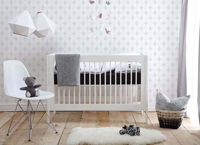 Pinio Basic Łóżeczko niemowlęce 140x70 z szufladą Bohater / Bajka brak