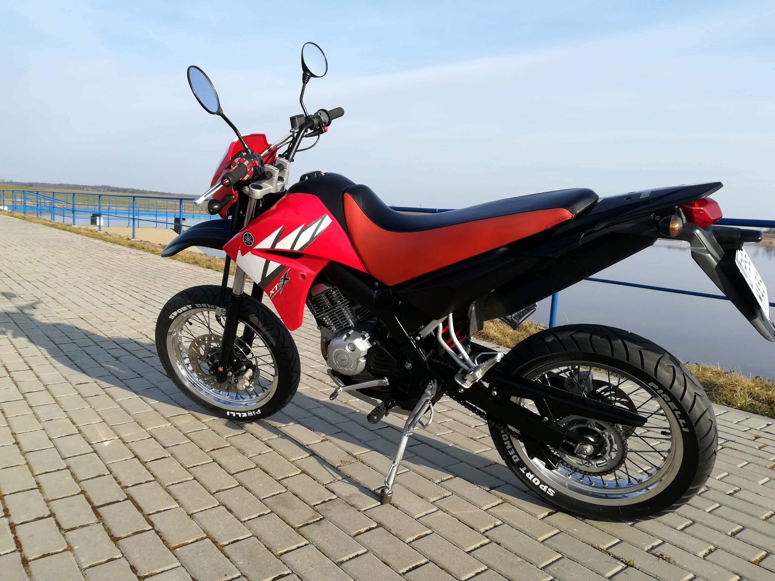 Yamaha XT  125  SuperMoto KAT B SM super stan OKAZJA 