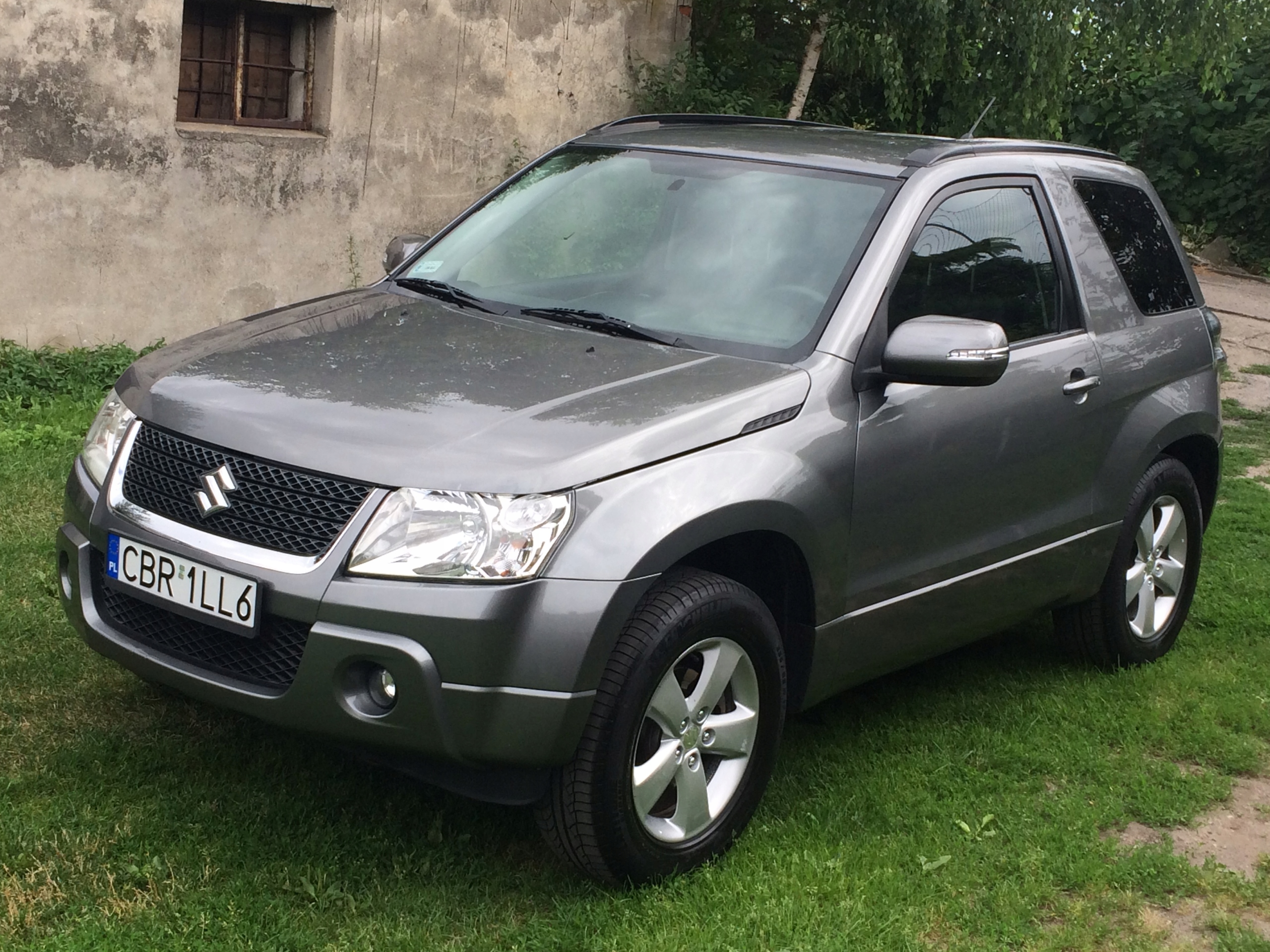 Suzuki grand vitara 3d