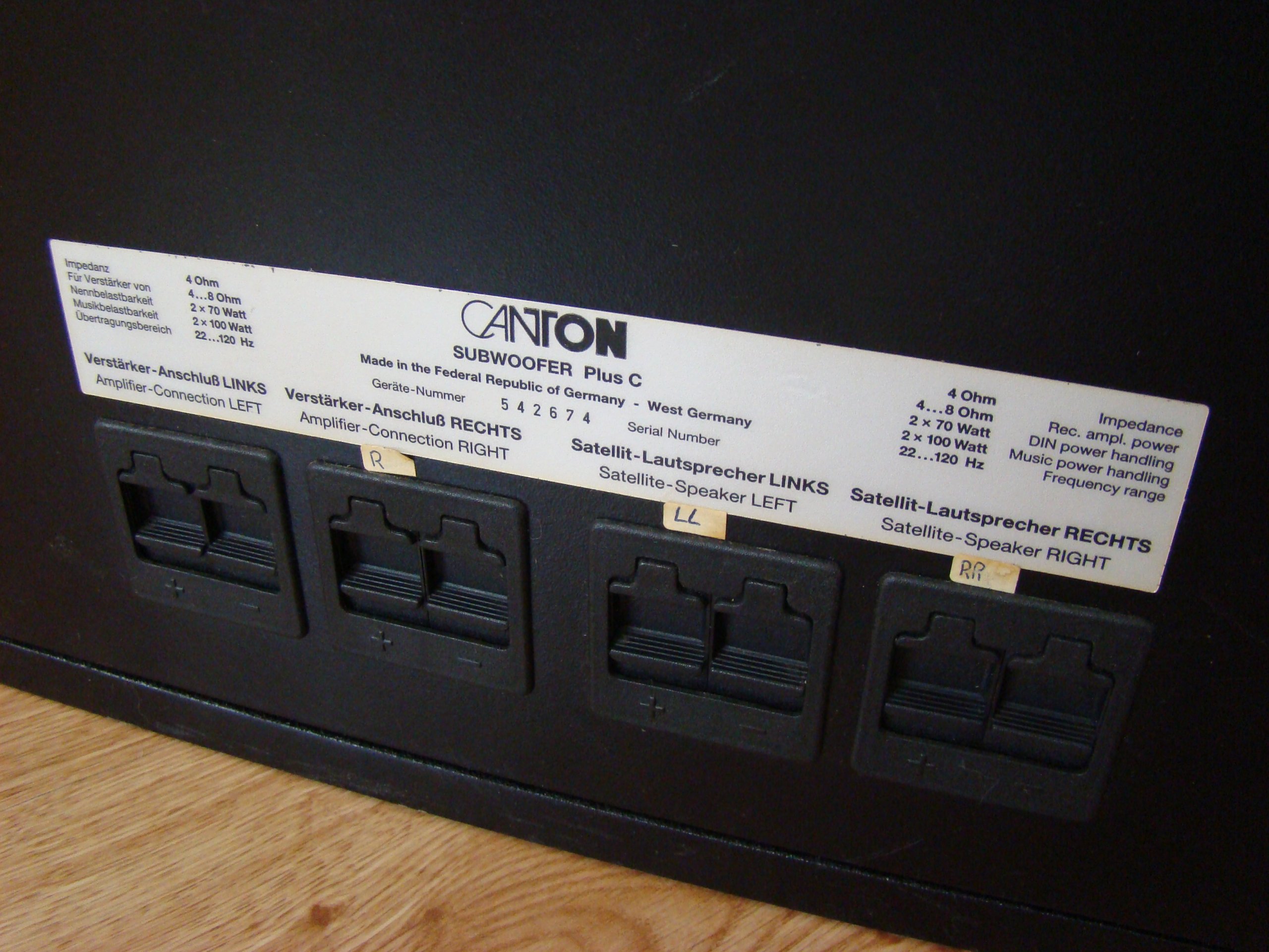 CANTON PLUS C SUBWOOFER SYSTEM 2 + 1 7318367513 oficjalne archiwum