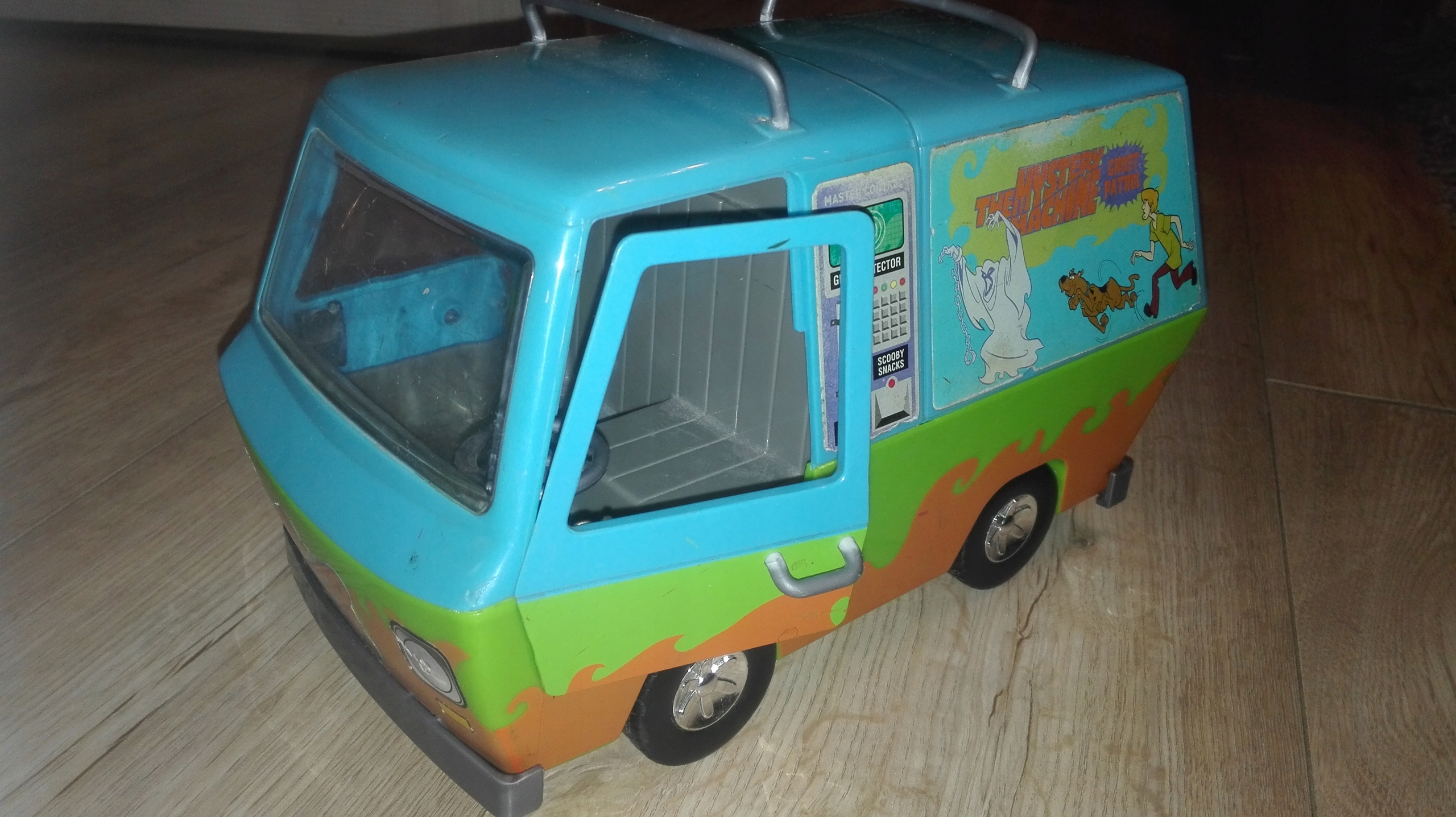 Scooby Doo Figurki Bohaterów Auto Wehikuł Tajemnic