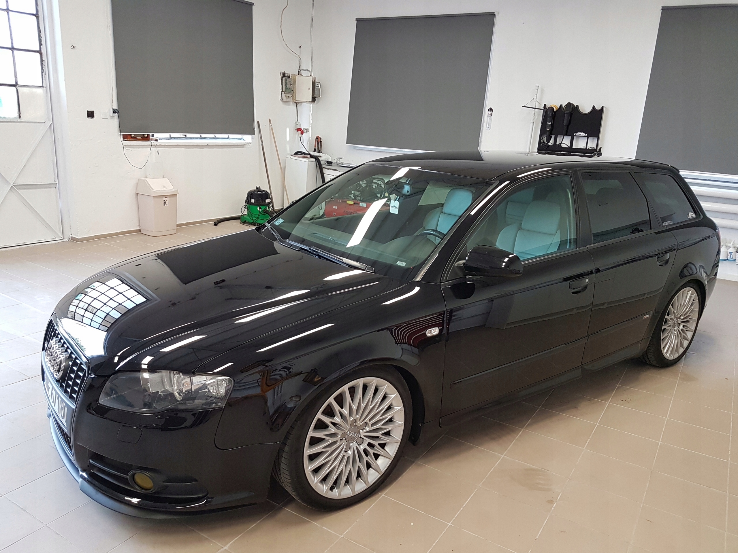 Audi A4 B7 Avant 3.0 TDI Quattro sline 7520301136 oficjalne archiwum allegro