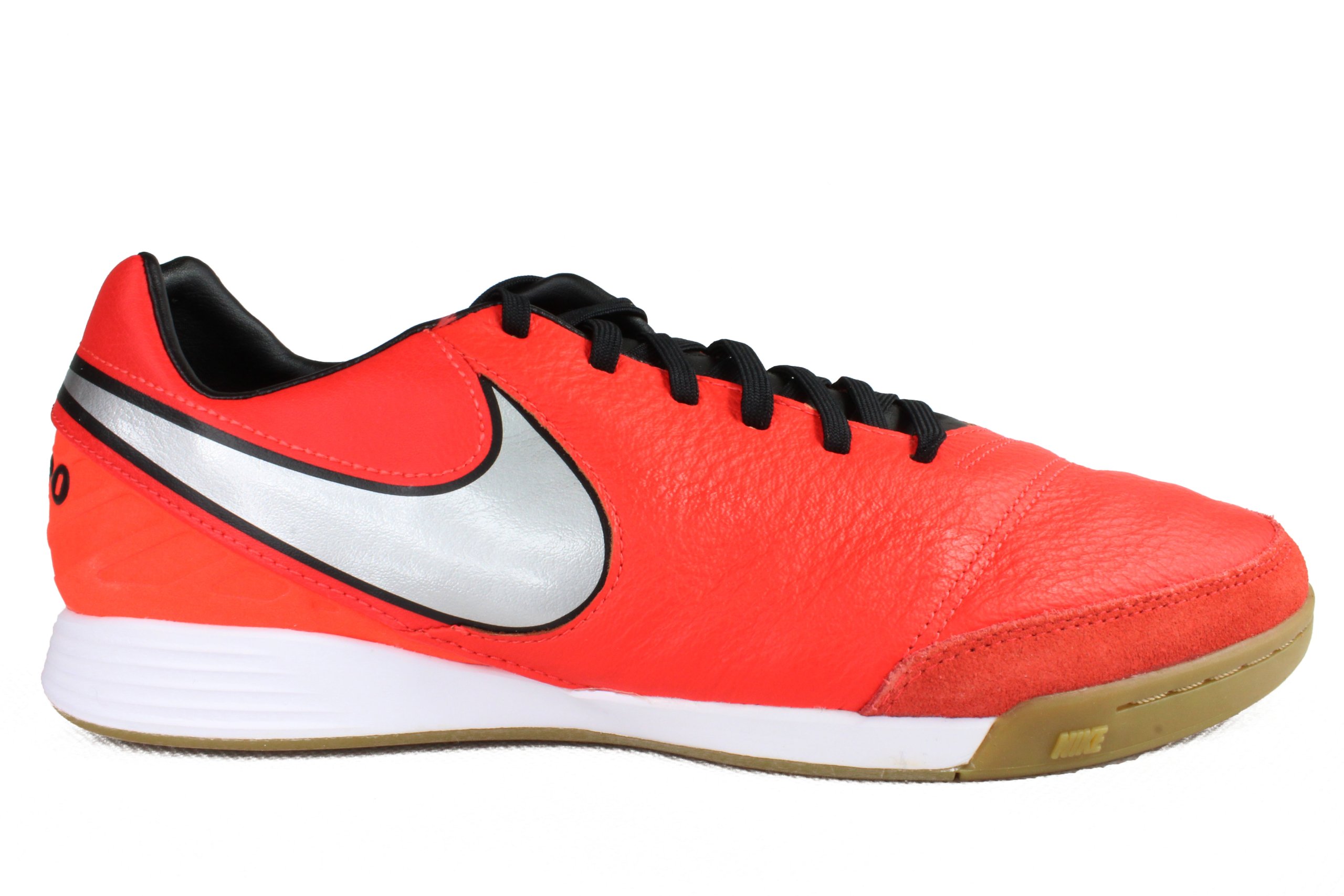 nike tiempo mystic v ic
