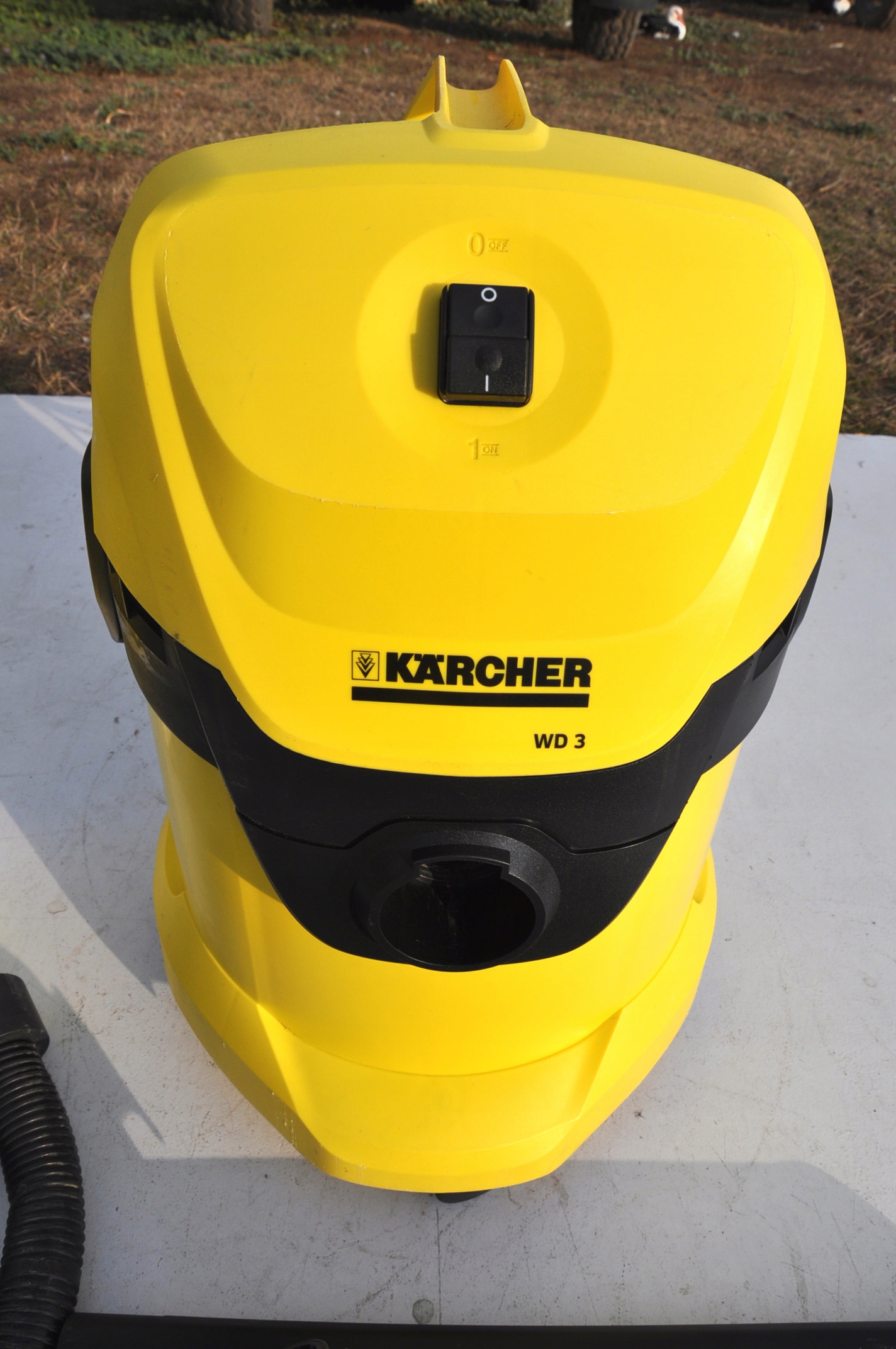 ODKURZACZ WARSZTATOWY KARCHER WD 3 - 7668046216 - oficjalne archiwum ...