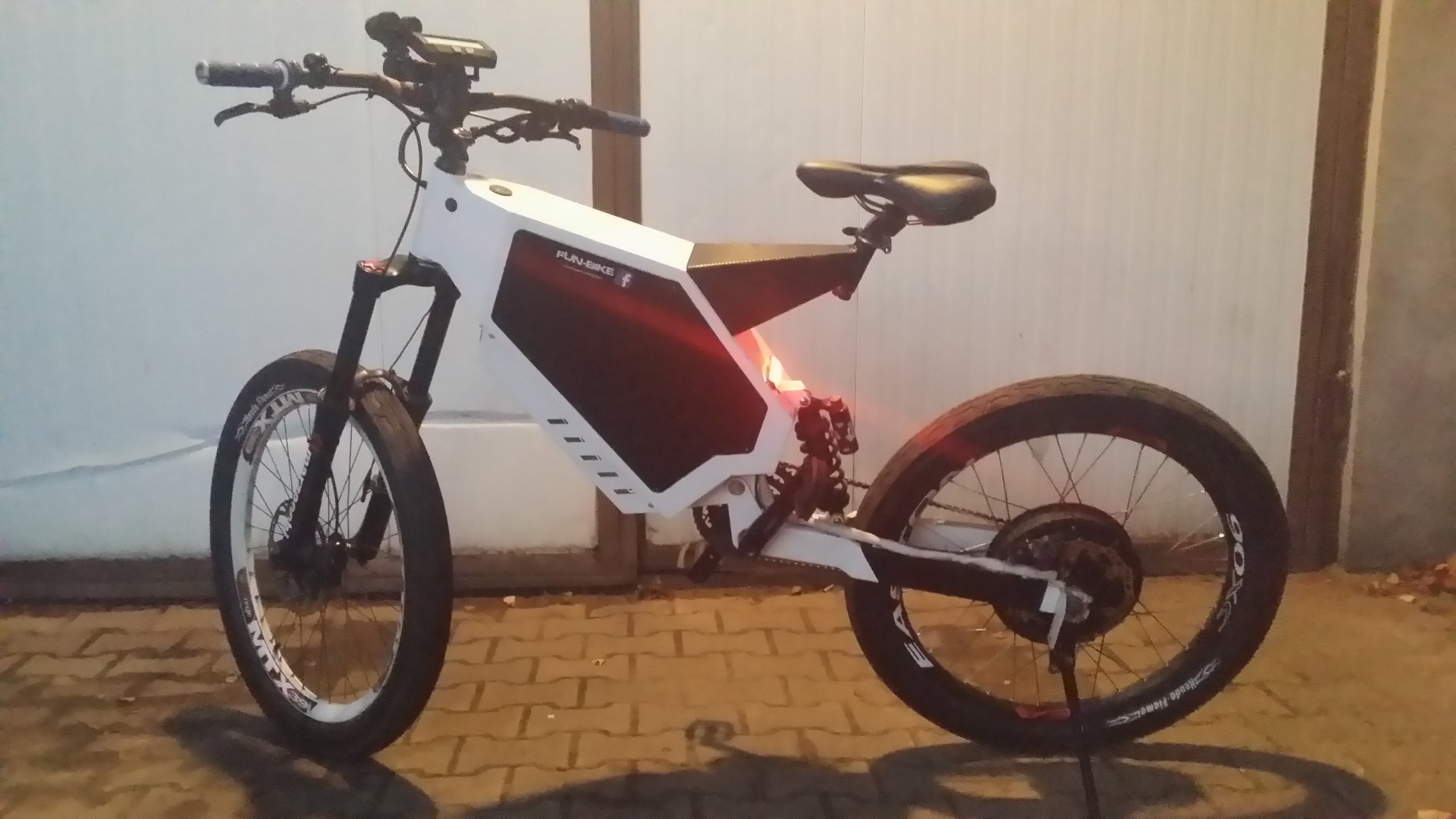 Rower elektryczny "Rapid" 5 kW 100 km/h 6994981687 oficjalne