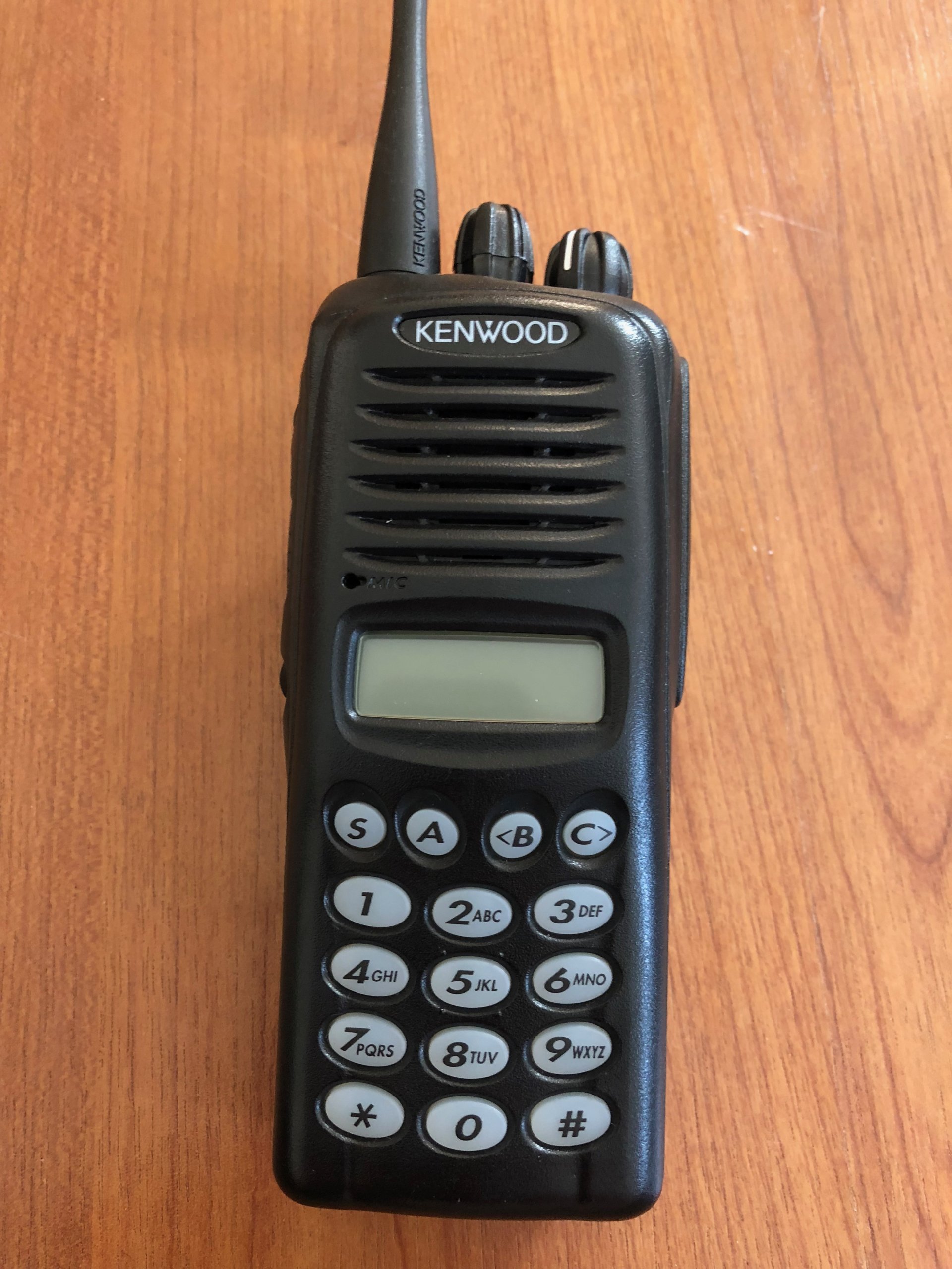 KENWOOD TK3180 E + Peltor COMTAC III 7311560851 oficjalne archiwum