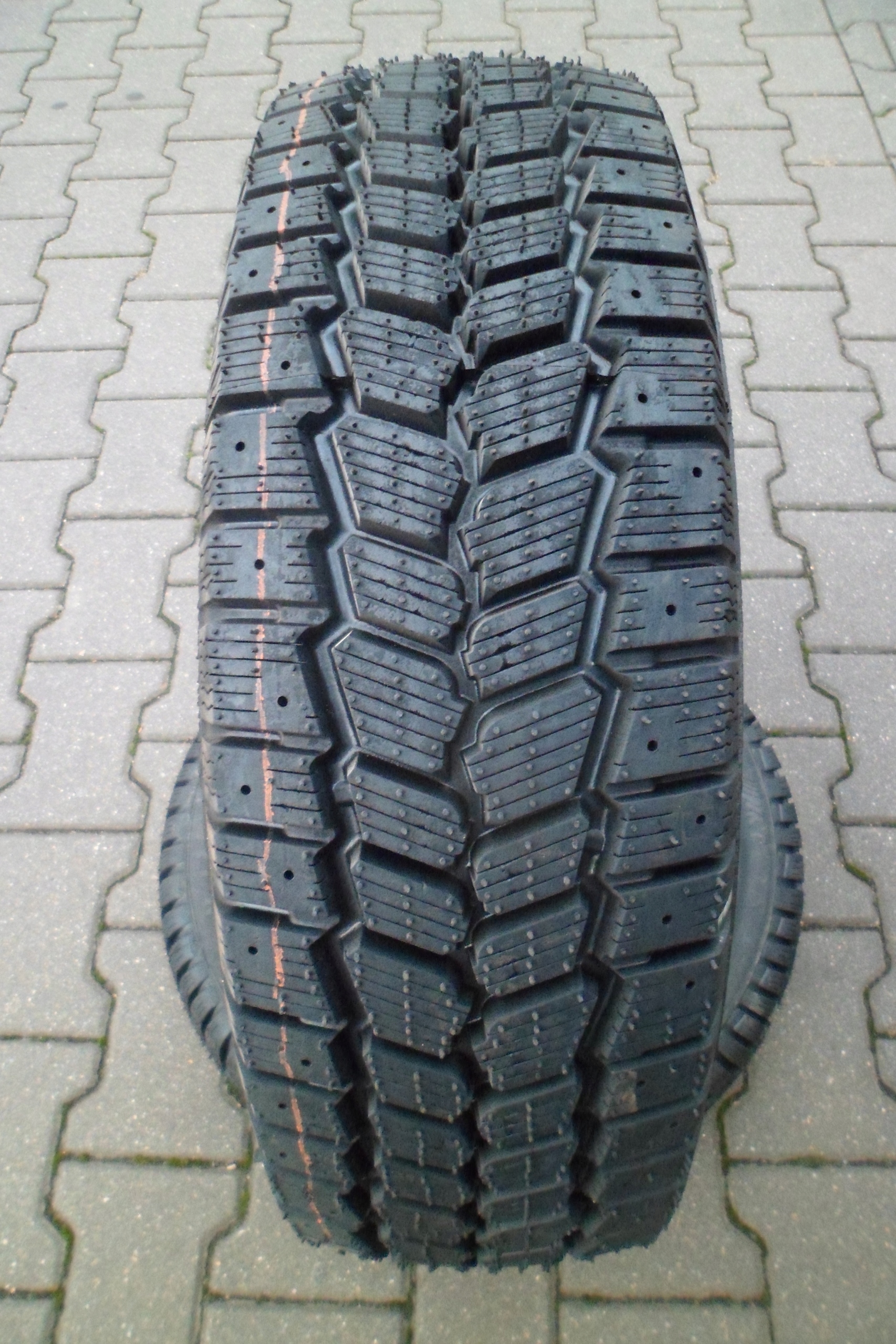 195 70 15 C Opony Bieżnikowane ZIMA - 7596570714 - oficjalne archiwum ...