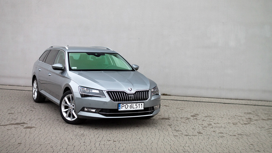 Nowka Skoda Superb Combi 2 0 Tdi 190 Km Test I Wrazenia Z Jazdy Allegro Pl