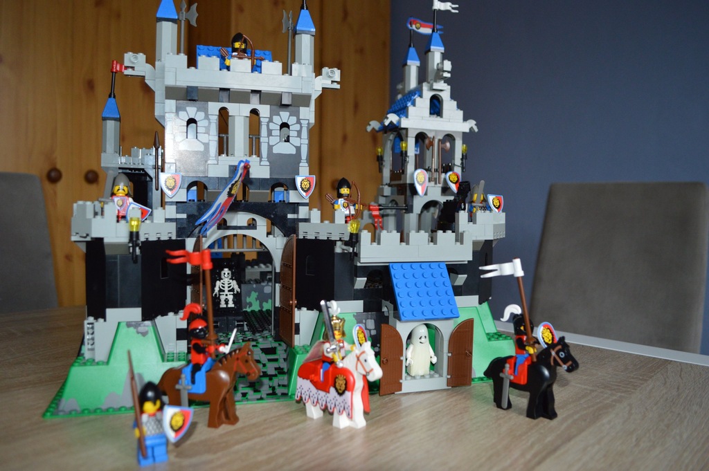 Lego cheap castle 1995