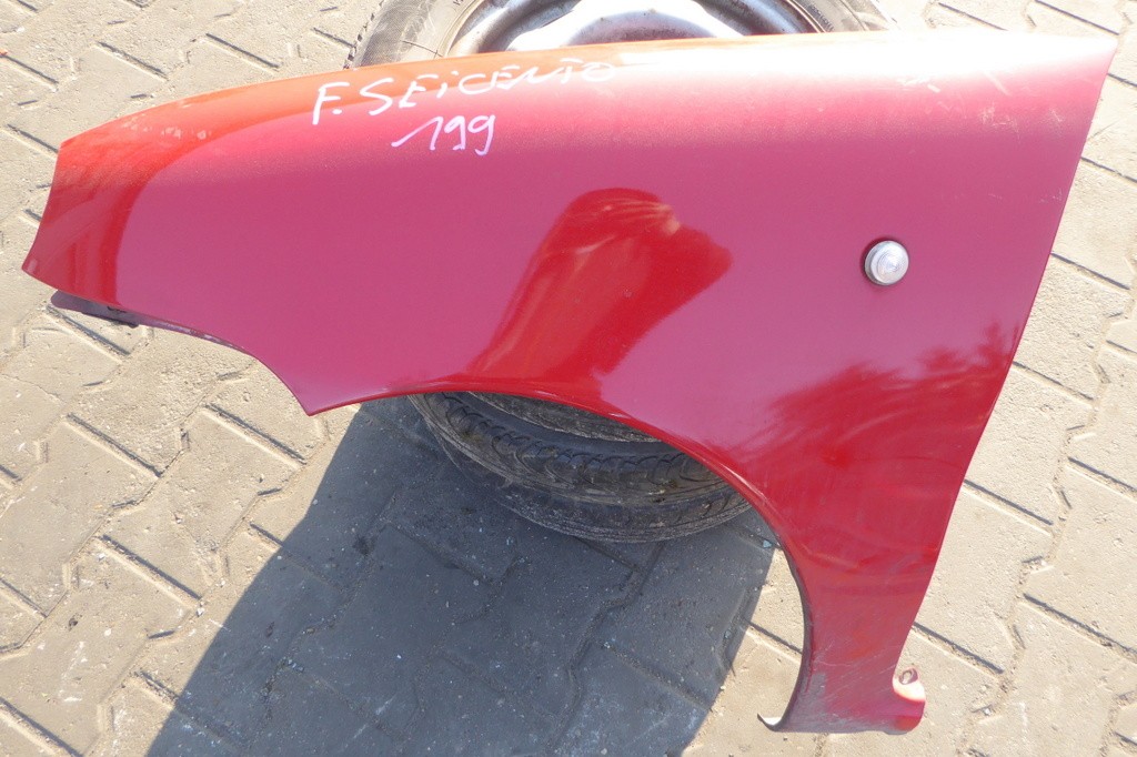 FIAT SEICENTO BŁOTNIK PRZÓD PRZEDNI LEWY 199