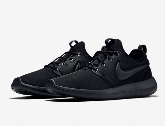 roshe run 2 black