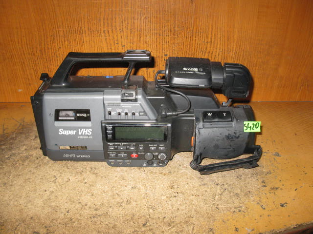 KAMERA VIDEO S-VHS-C JVC GR-S707 - NR S420