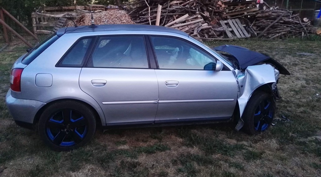 AUDI A3 8L 1.9 TDI 110KM 2000 r USZKODZONY