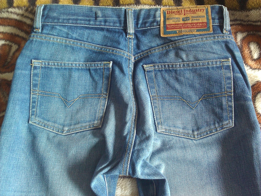 DIESEL Spodnie jeansowe