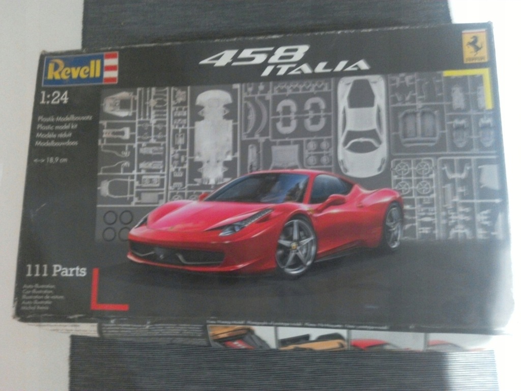 REVELL Ferrari 458 ITALIA skala 1:24