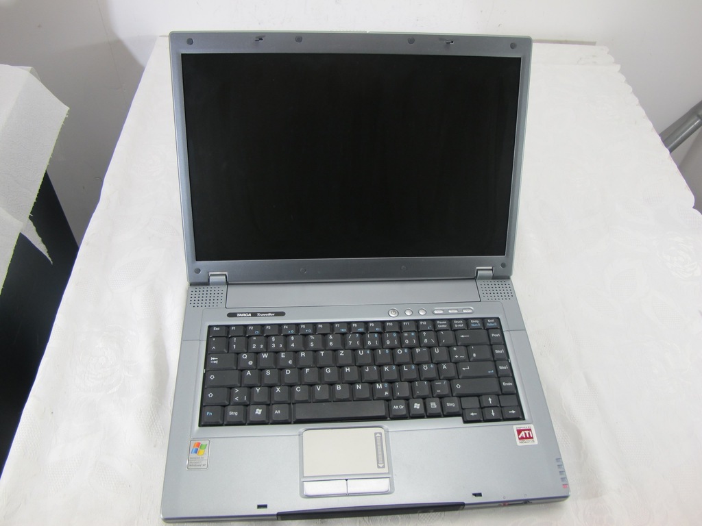 LAPTOP TARGA TRAVELLER 826 WS ATHLON 2,0 GHZ W313