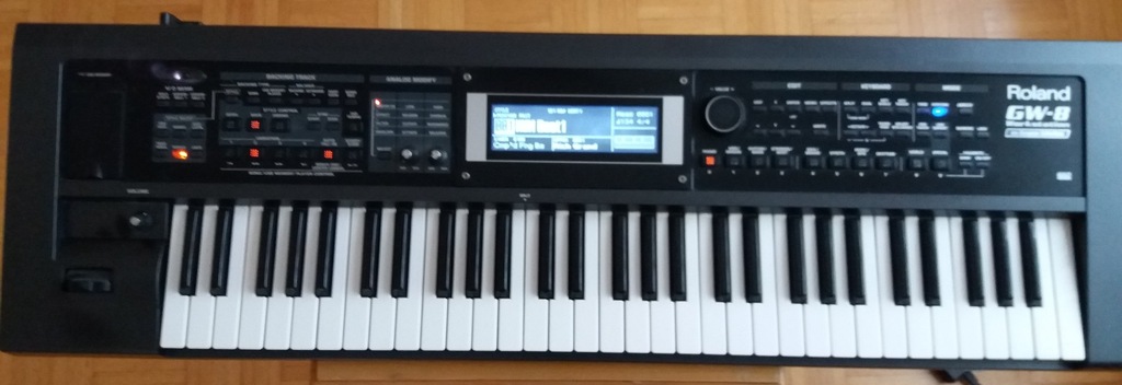 ROLAND GW-8 v.2.0 + specjalny pokrowiec + płyta cd