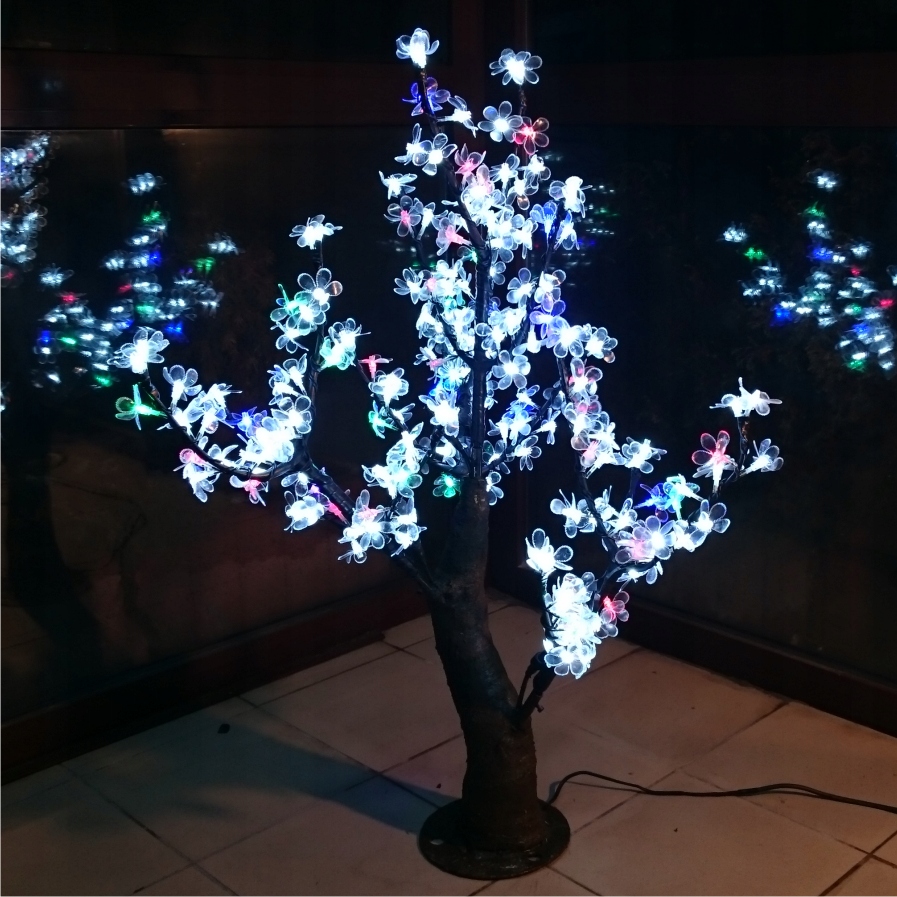 ŚWIĄTECZNE DRZEWKO SZCZĘŚCIA LED ZIMNE RGB IP44