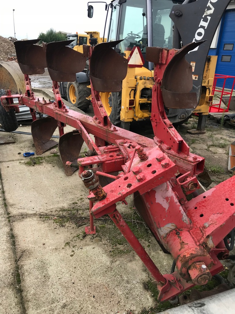 PŁUG 4 skibowy obrotowy