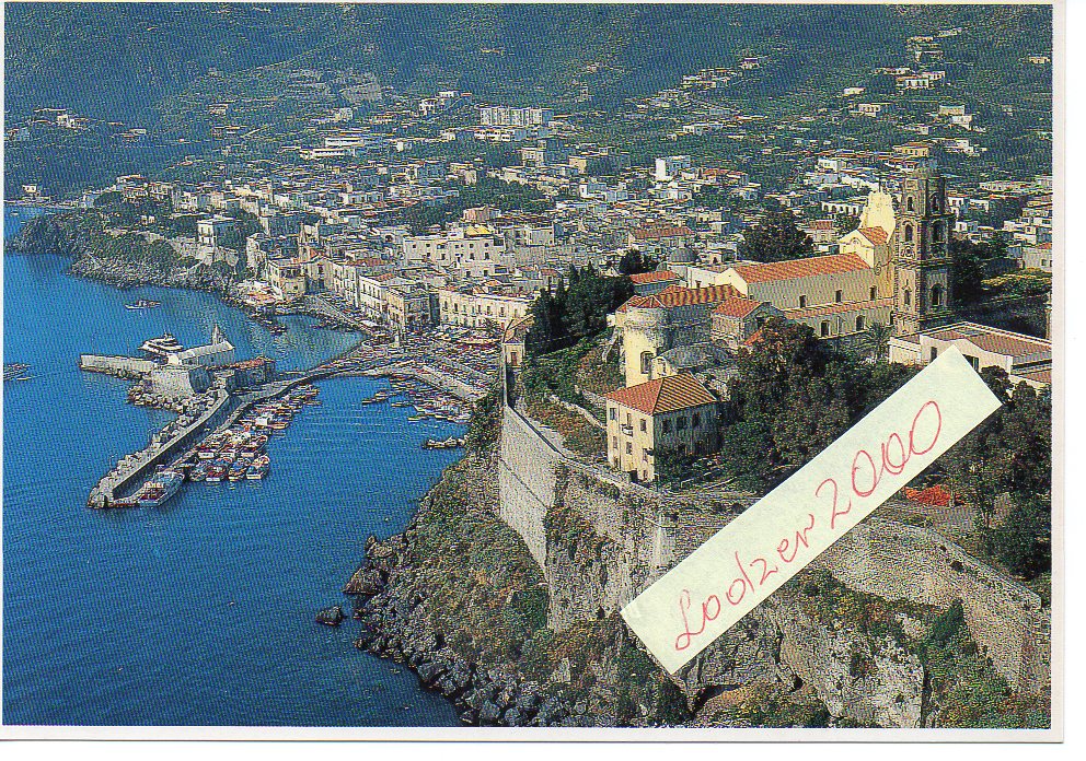 WŁOCHY WYSPY EOPLSKI LIPARI PORT ZAMEK