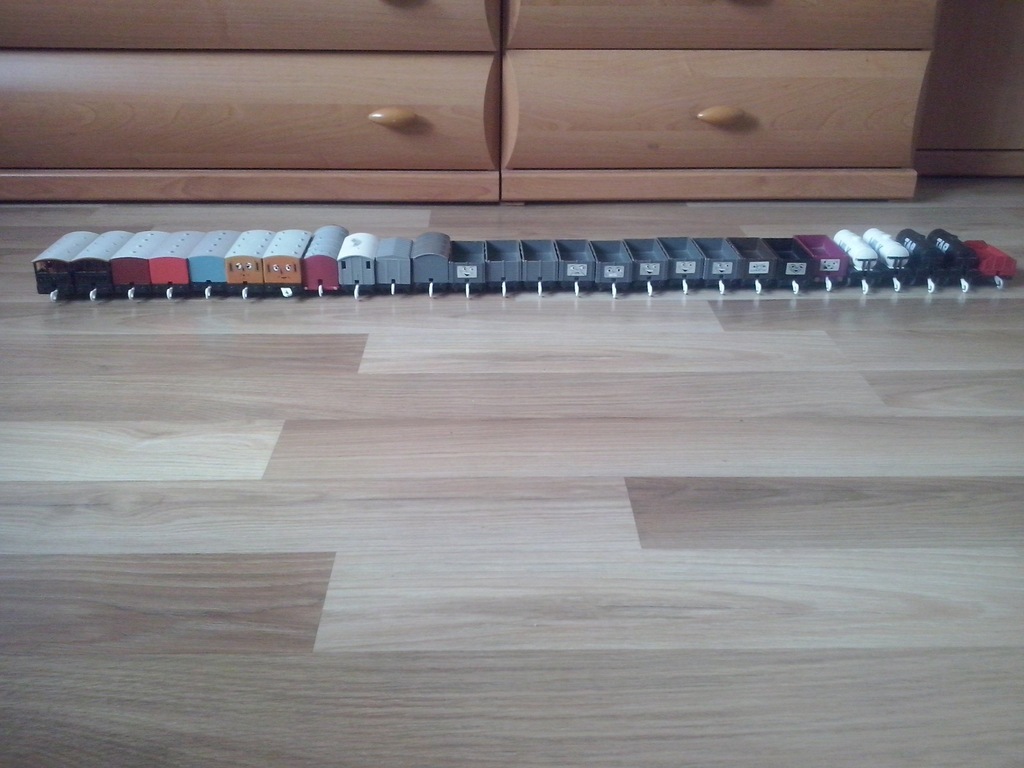 Wagony z serii Tomek i Przyjaciele TOMY TOMICA
