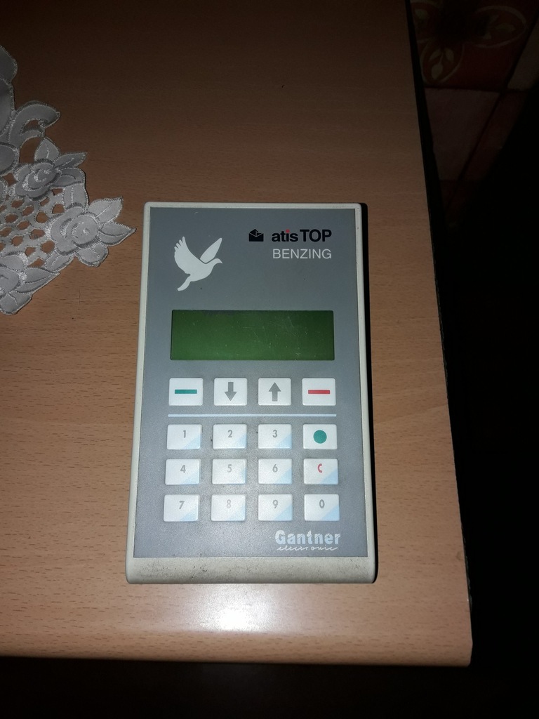 Elektroniczny zegar Benzing