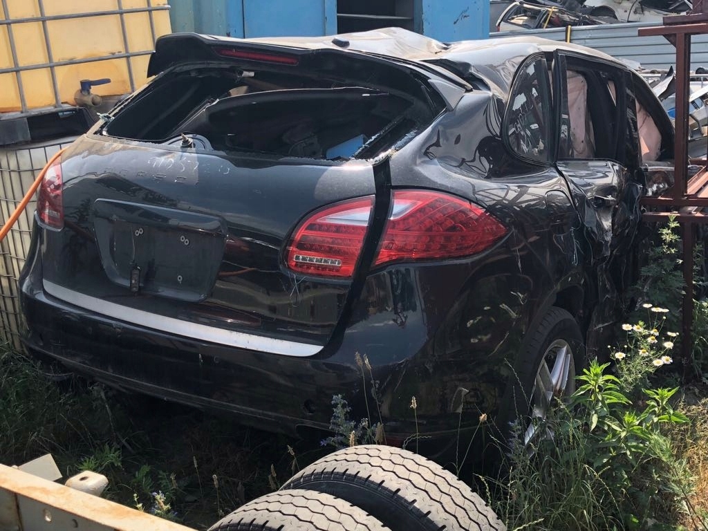 Porsche Cayenne 4.8Turbo Uszkodzony