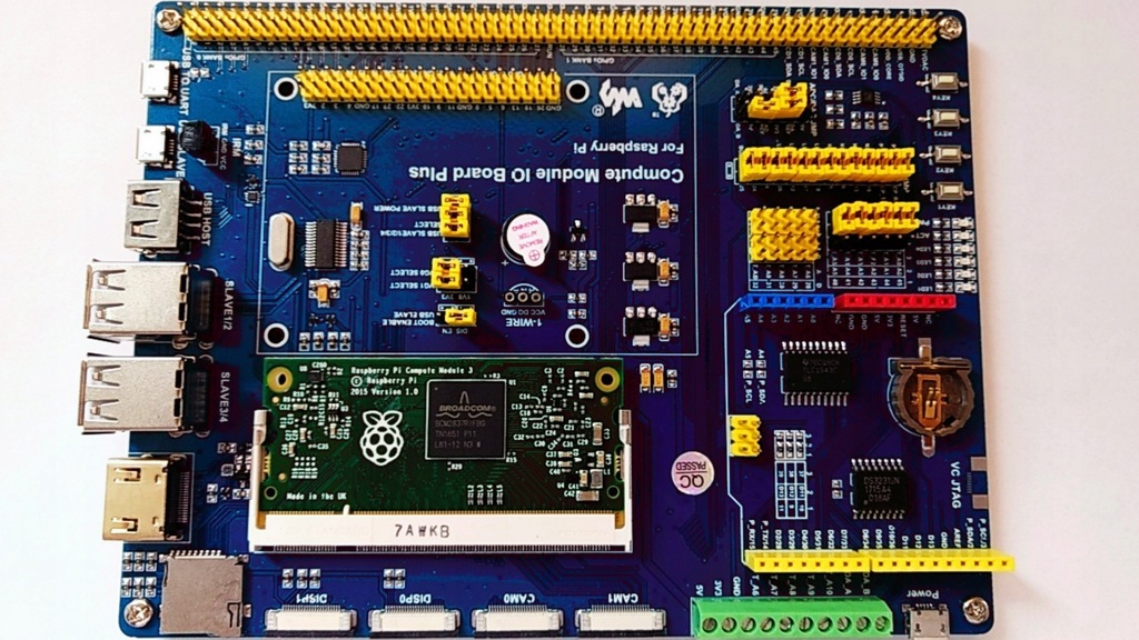 Płytka prototypowa + Raspberry Pi CM3