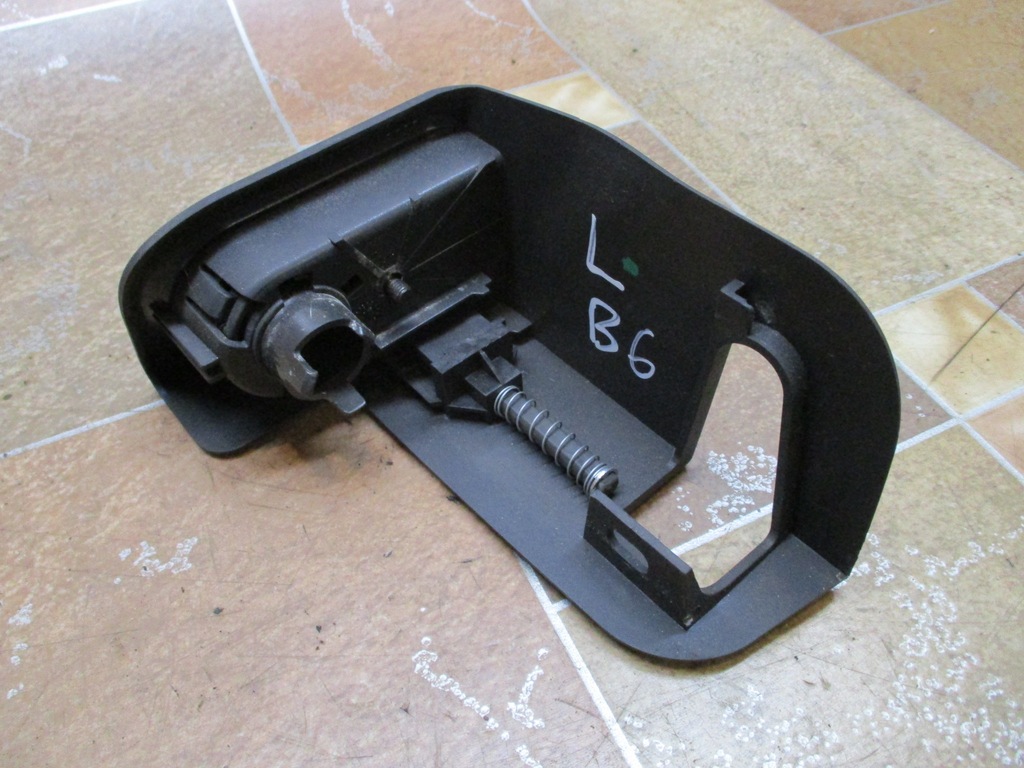 ZAMEK OPARCIA TYLNEJ KANAPY LEWY AUDI A4 B6 B7
