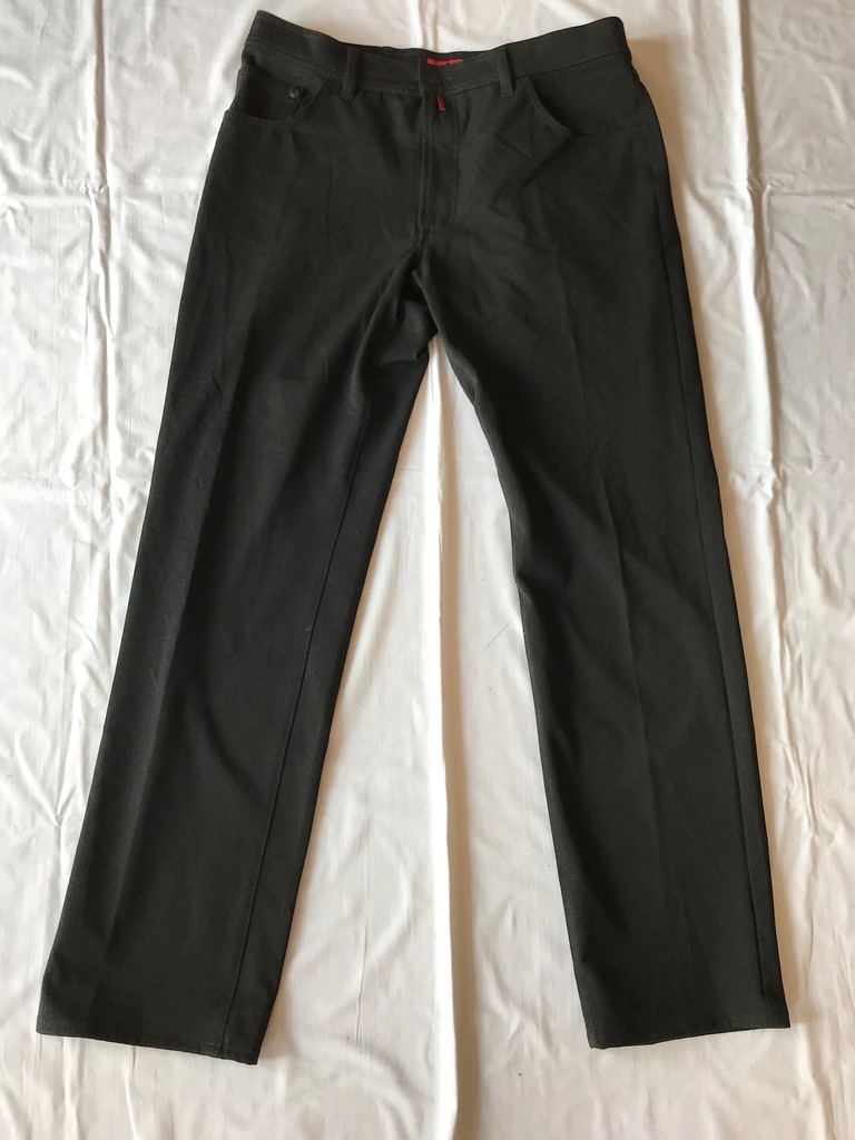 PIERRE CARDIN - super czarne spodnie jeans 38/34