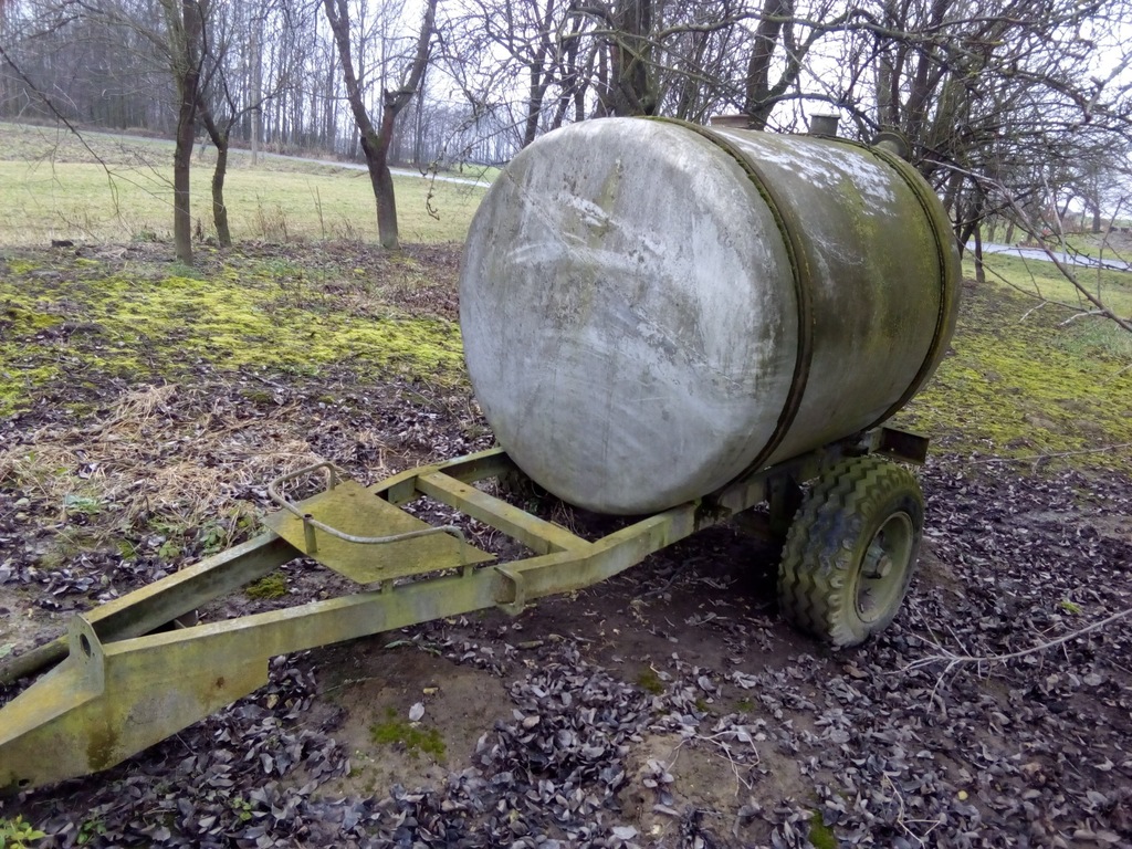 beczka,beczkowóz,wóz asenizacyjny 2500l