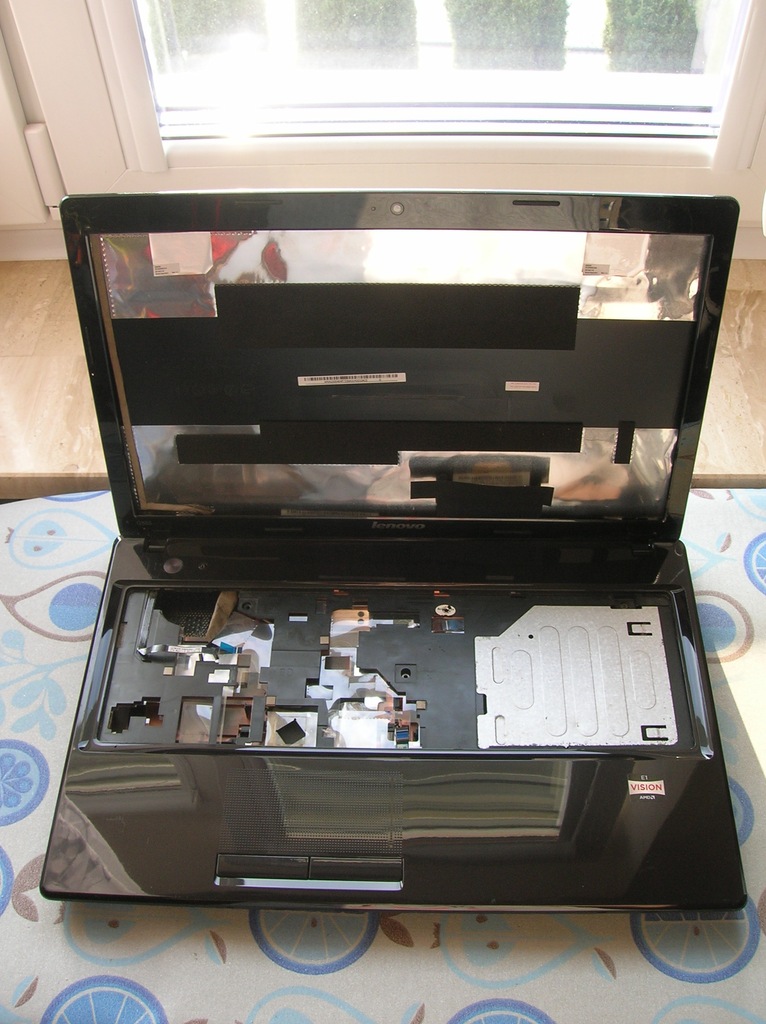 Kompletna obudowa laptopa Lenovo G585 model 20137