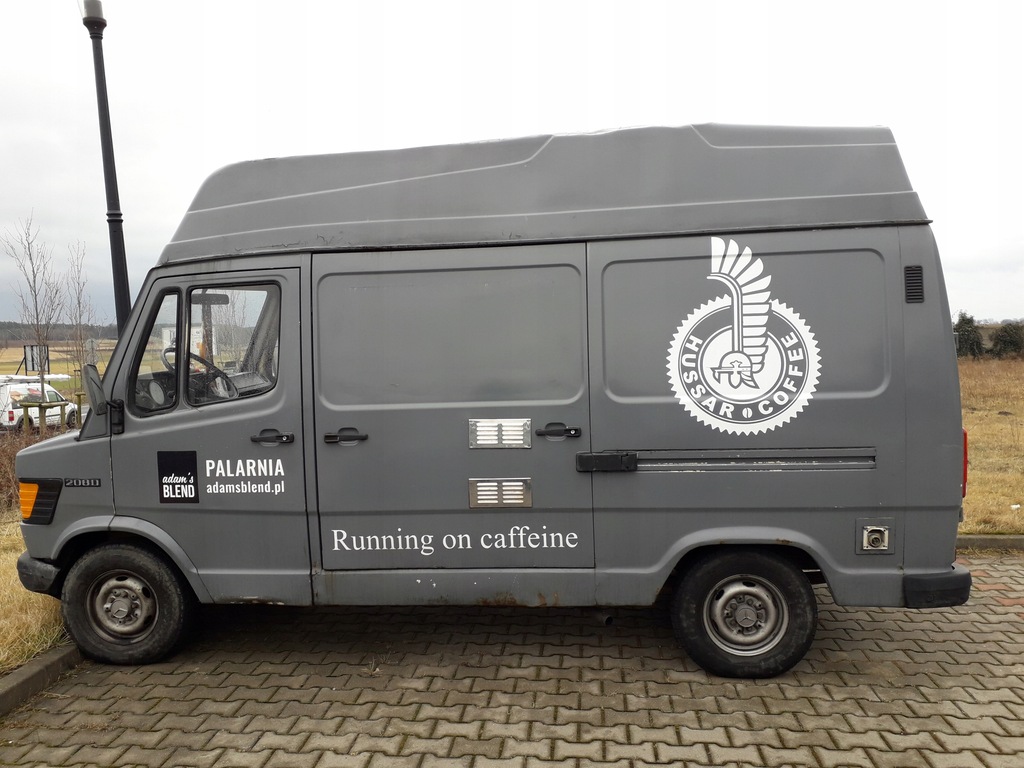 Mercedes 208D food truck
