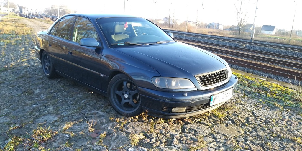 Opel Omega 3.0 V6 Alu Pokrywy Bixenon