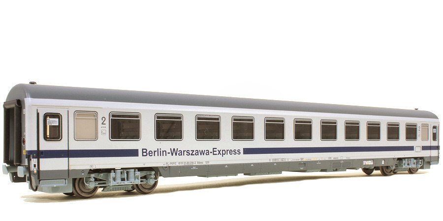BERLIN - WARSZAWA PIKO H0 NOWY PKP INTERCITY