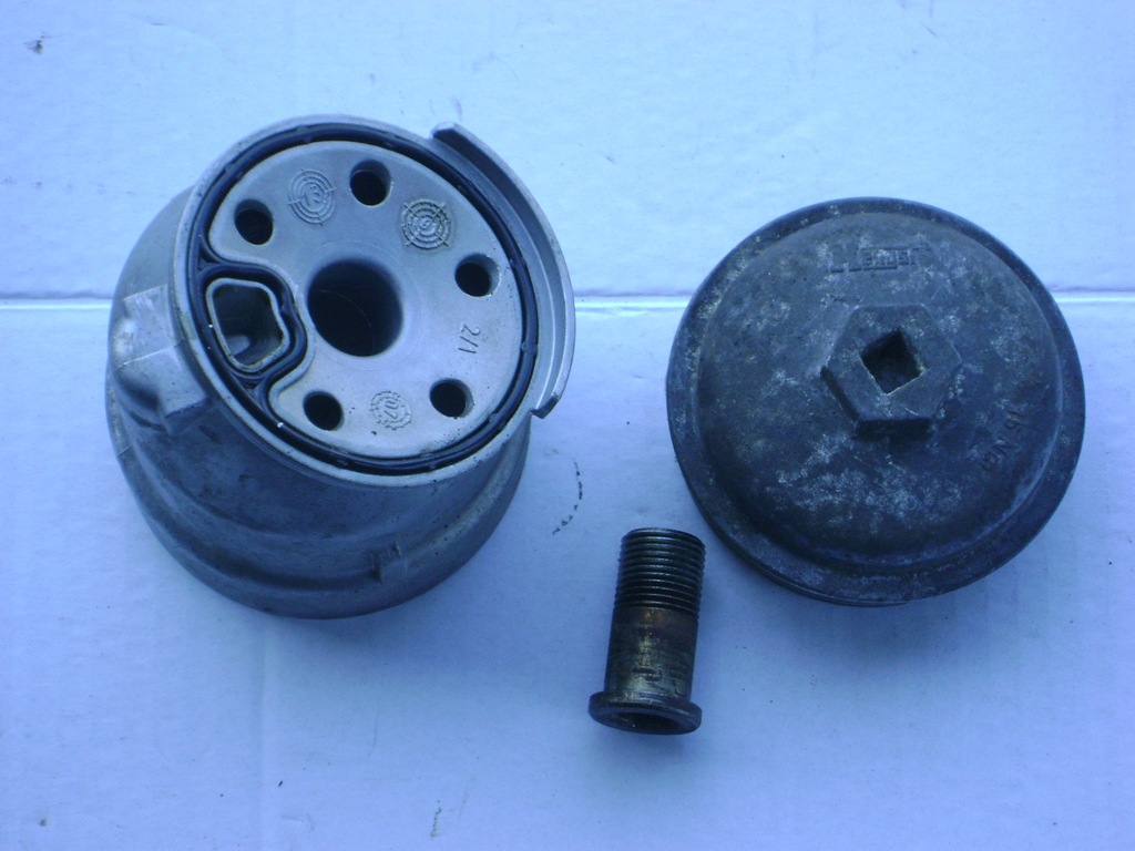 OBUDOWA FILTRA OLEJU Opel ZAFIRA ASTRA 1.8 X18XE1
