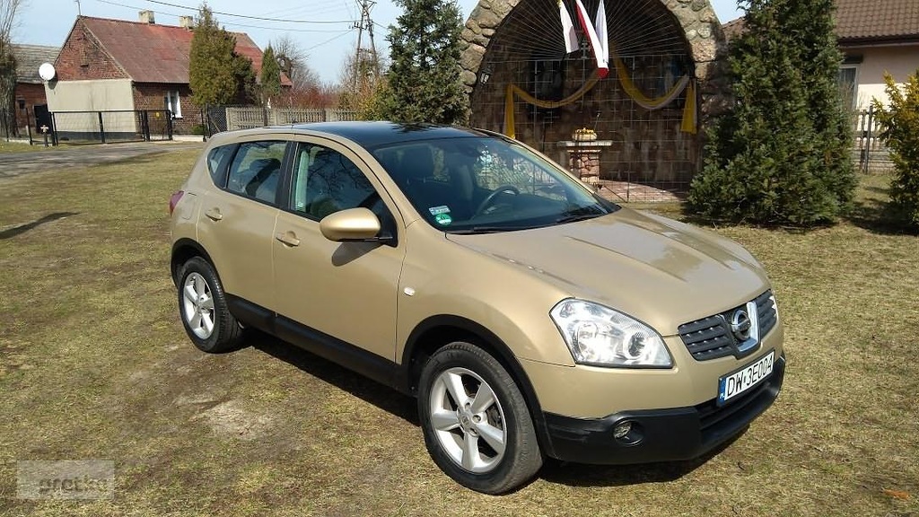 Nissan Qashqai 2.0 BENZ 141KM automat 4x4 PANORAMA