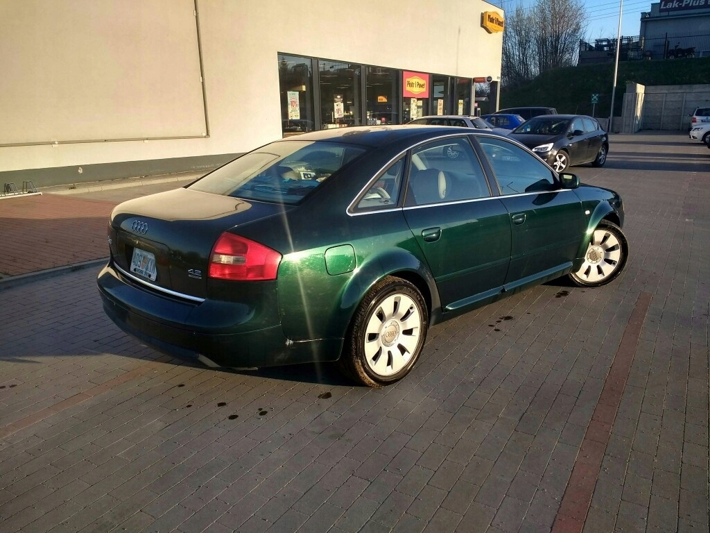 2000 Audi A6 4.2 QUATTRO sedan z USA