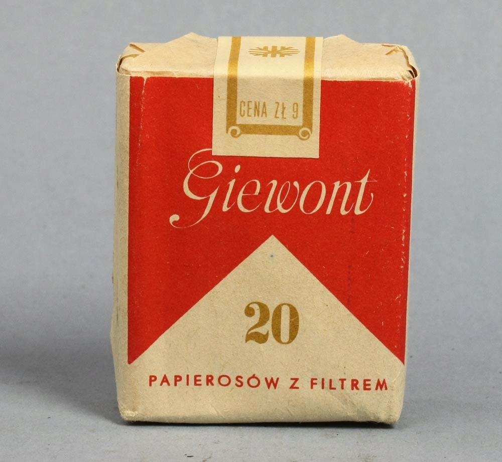 GIEWONT KOLEKCJONERSKIE PAPIEROSY PRL (10015)