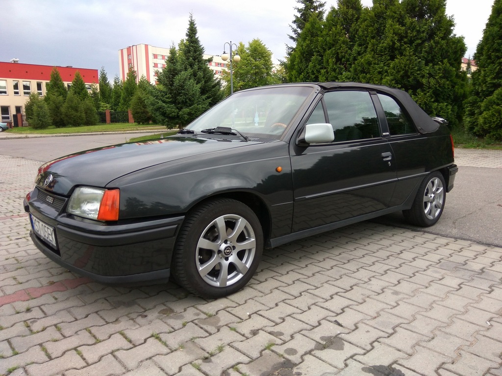 Opel Kadett Cabrio Bertone 2.0 GSi bardzo ładny