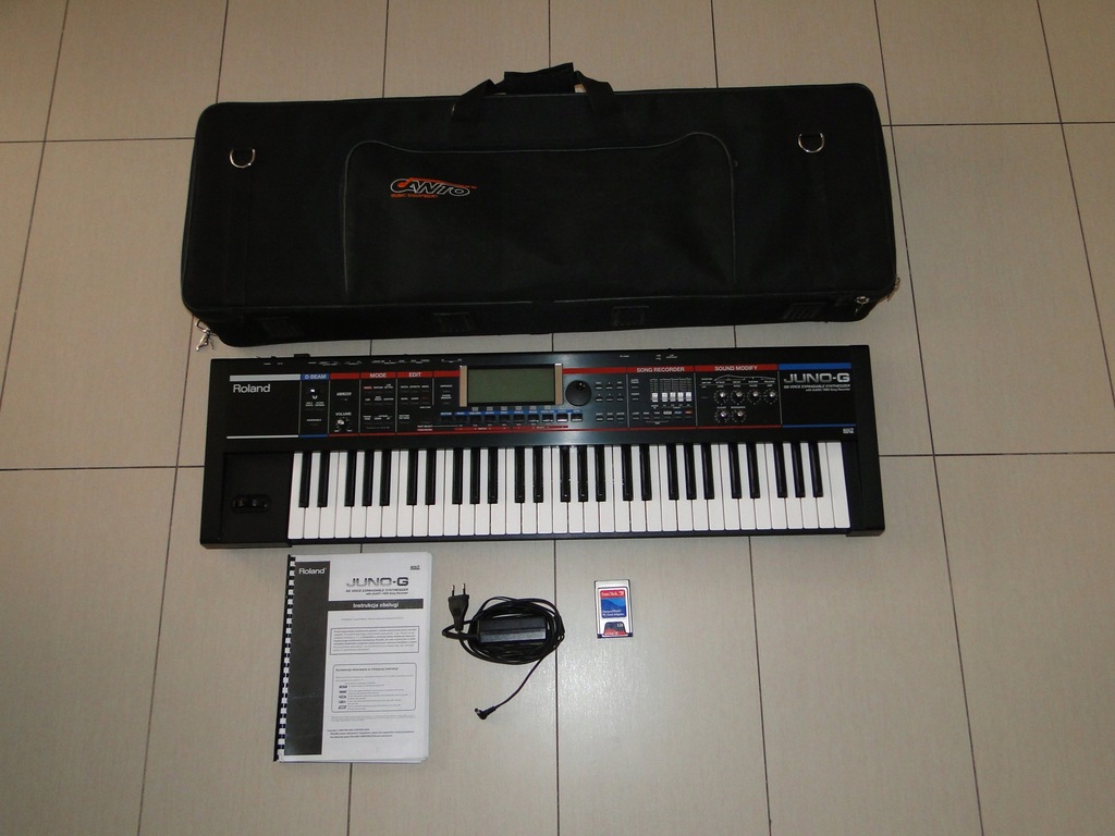 SYNTEZATOR WORKSTATION ROLAND JUNO G + CASE.OKAZJA