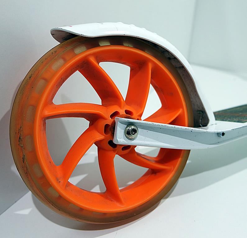 HULAJNOGA KETTLER ZERO 8
